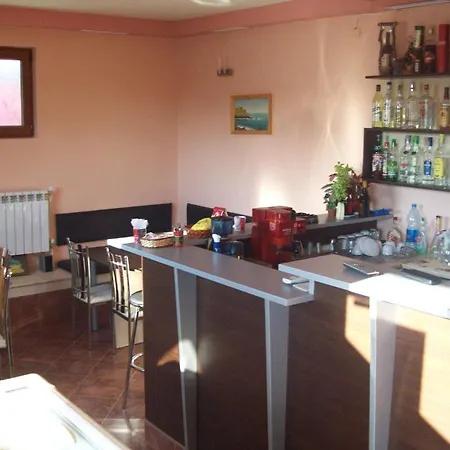 Dinev 2* Tsarevo